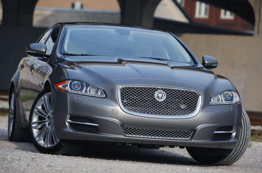  Jaguar XJL 2011 года  (фото 1 из 44)